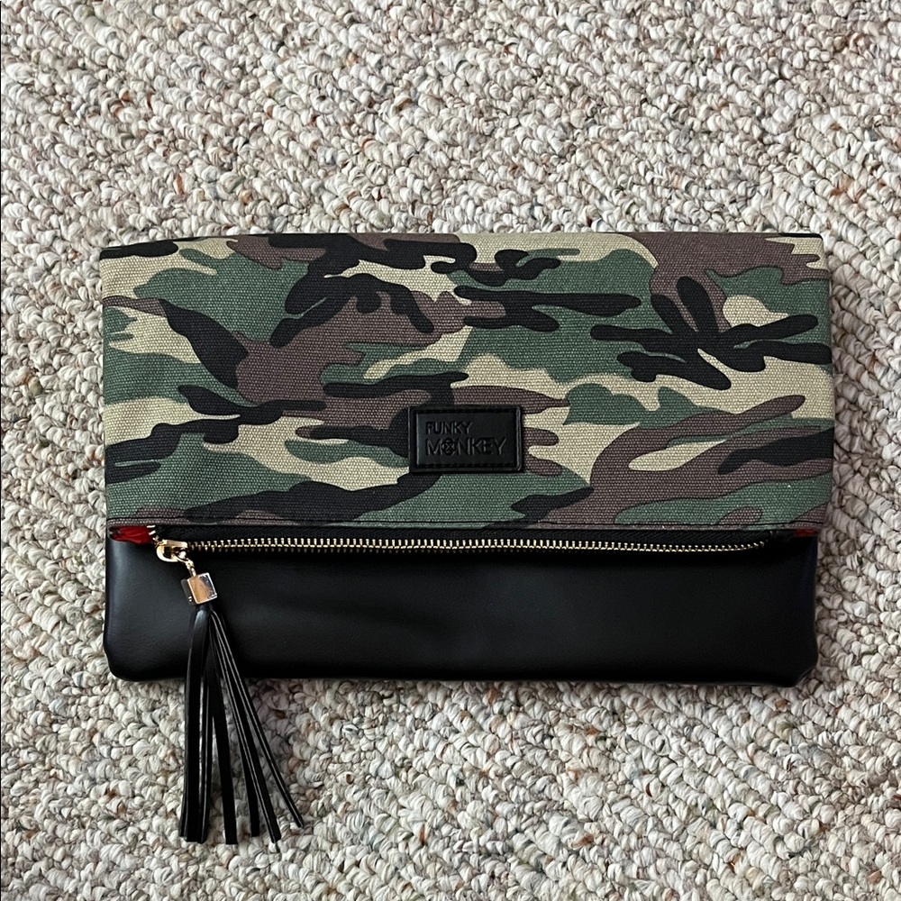 Funky Monkey women’s Fold over Camouflage and Black Bag